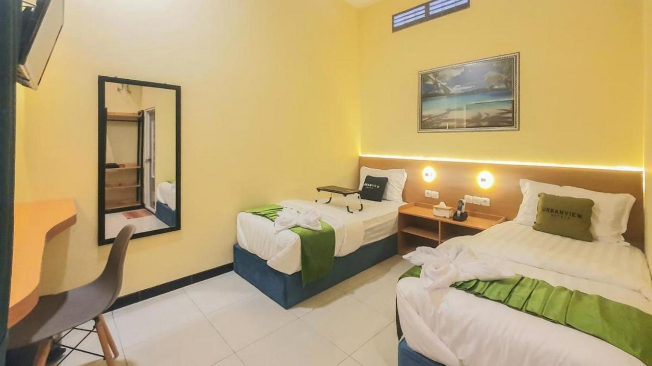 Urbanview Hotel Sakura Kampung Inggris Pare By Reddoorz Экстерьер фото