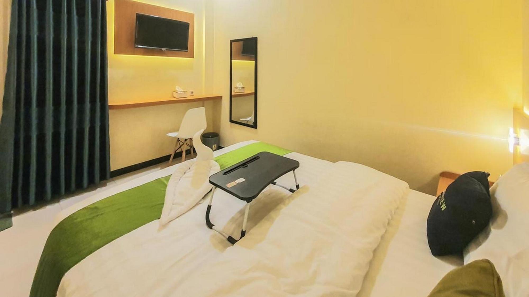 Urbanview Hotel Sakura Kampung Inggris Pare By Reddoorz Экстерьер фото